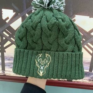 Milwaukee Bucks Women’s Winter Hat
